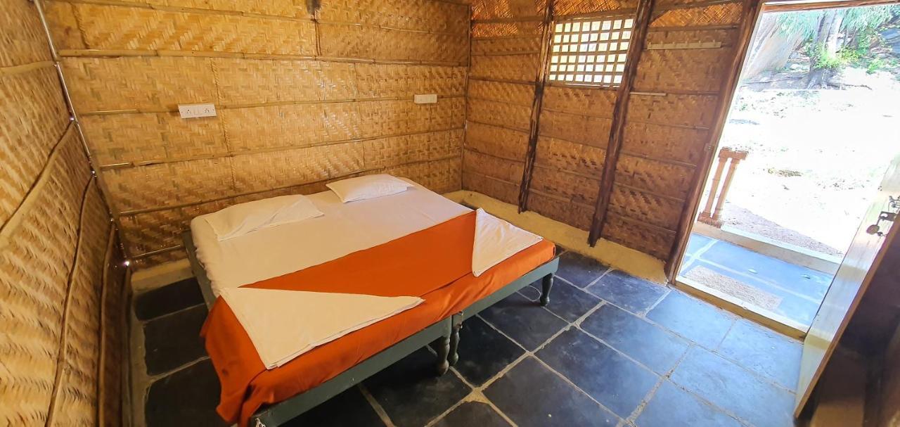 Lazy Panda Hotel Hampi Luaran gambar