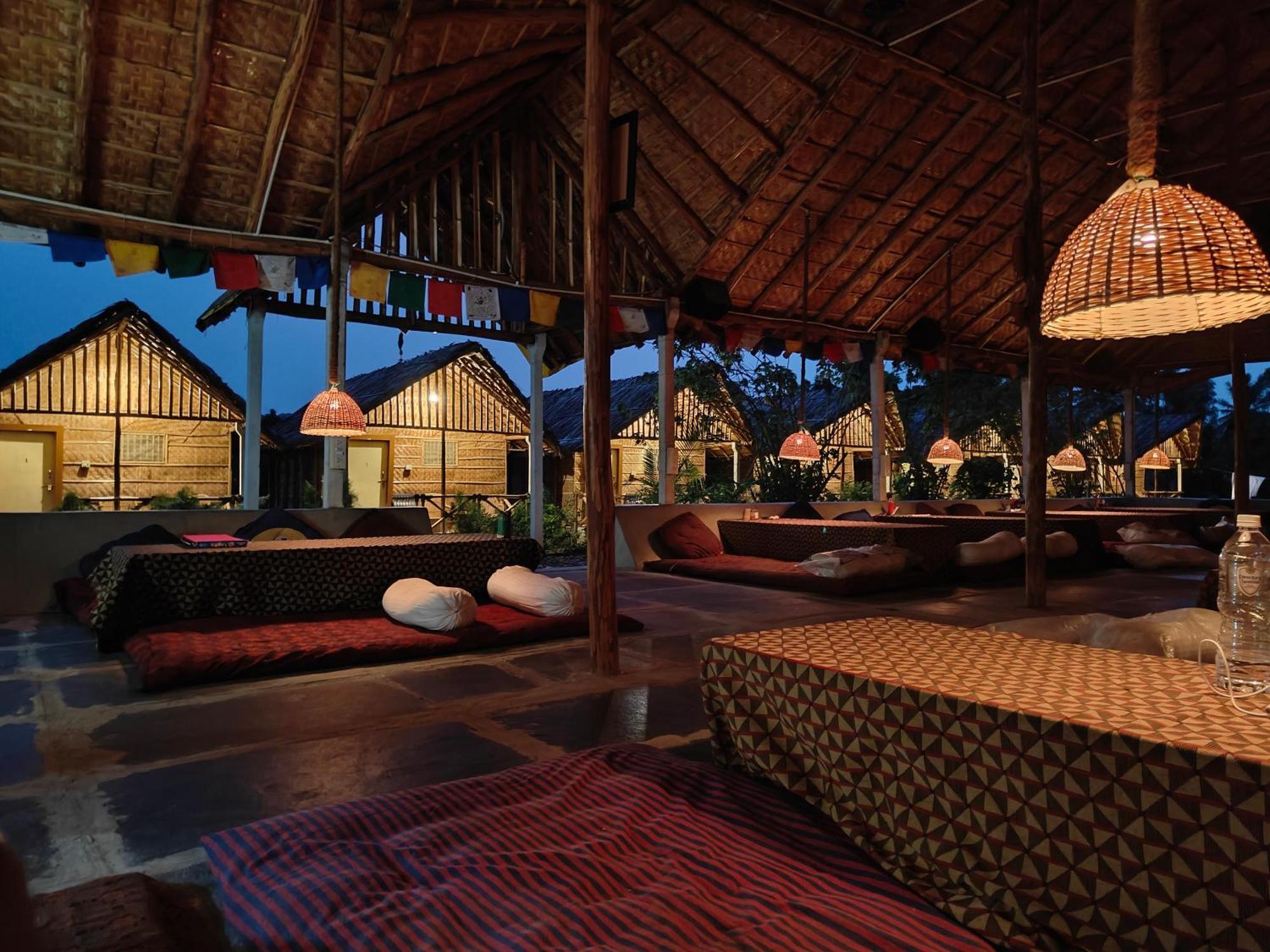 Lazy Panda Hotel Hampi Luaran gambar